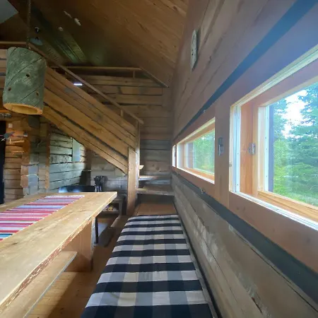 Northern Lights Opposite The Mountains بيت خشبي *